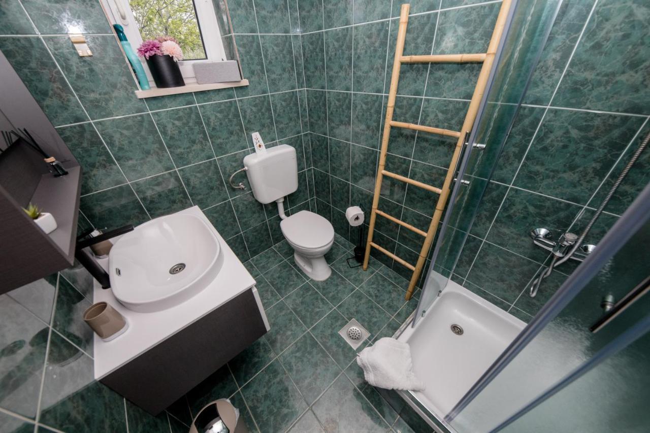 Apartmani Ana & Milo Лопар Екстер'єр фото